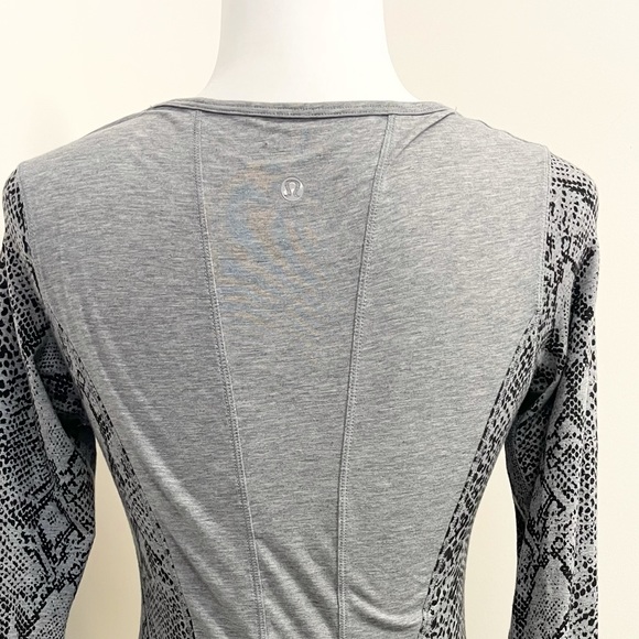 Awesome Lululemon snakeskin print top! - Picture 4 of 7